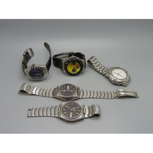 1127 - Five wristwatches including two Seiko 5