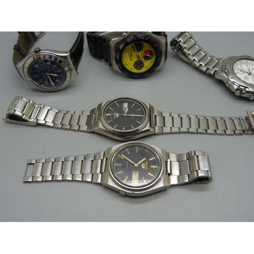 1127 - Five wristwatches including two Seiko 5