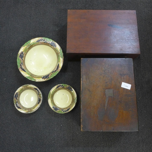 1204 - Two wooden boxes and a dessert set