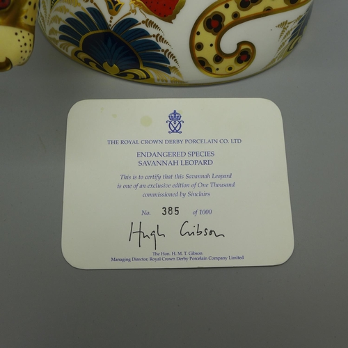 635 - A Royal Crown Derby paperweight - Savannah Leopard, from the endangered species range for Sinclairs,... 