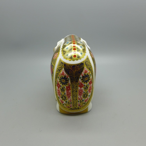 652 - A Royal Crown Derby paperweight - Royal Crown Derby Paperweight - Elephant, 1128 pattern, trunk rais... 