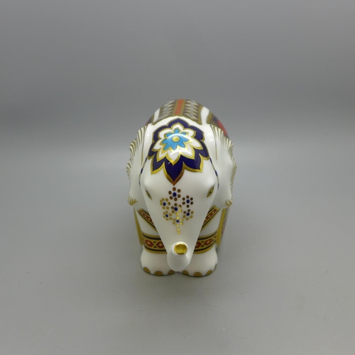 652 - A Royal Crown Derby paperweight - Royal Crown Derby Paperweight - Elephant, 1128 pattern, trunk rais... 