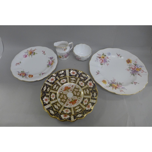 678 - A pair of Royal Crown Derby 2451 wavy edge plates, a tea plate and four items of Derby Posies