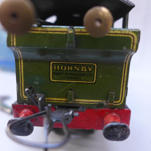 700 - A Hornby pre-war M3 clockwork 0 gauge locomotive