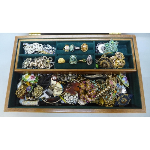 705 - Costume jewellery and jewellery box