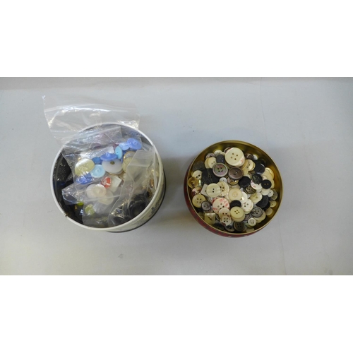 708 - Two tins of vintage and modern buttons