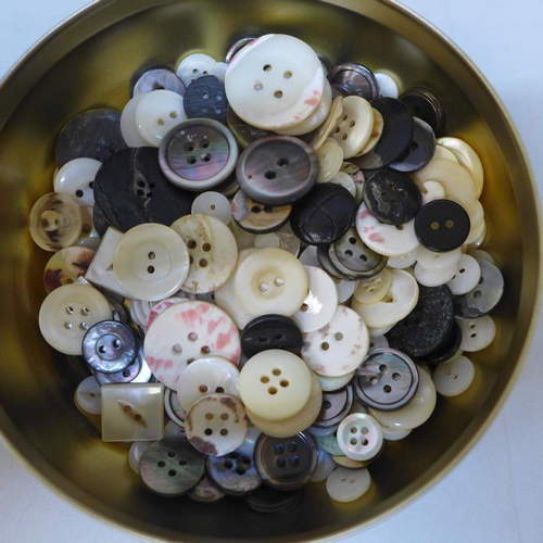 708 - Two tins of vintage and modern buttons