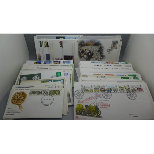 709 - A collection of 160 first day covers