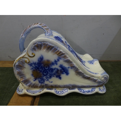 807 - A blue and white Willow pattern meat plate and a cheese dish