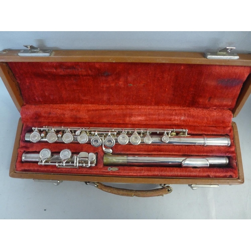 842 - An Artley flute, cased