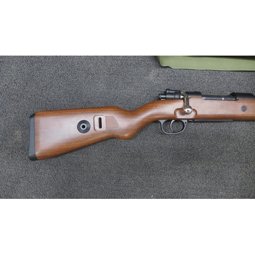 843 - A Kar 98k Chinese air rifle (copy of a WWII German rifle)