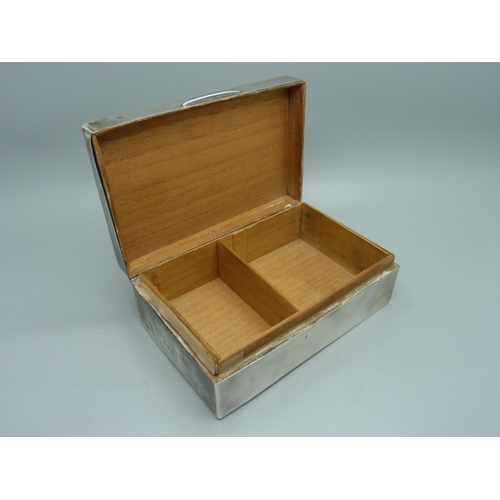 859 - A silver cigarette box, a/f, total weight 415g, 138mm wide