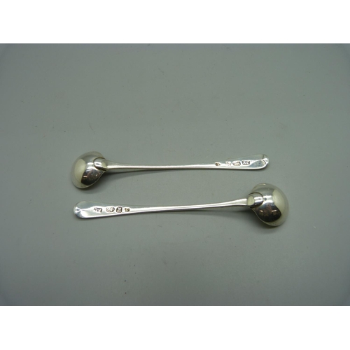 865 - A pair of silver salt spoons, London 1784, incuse duty mark, Richard Crossley