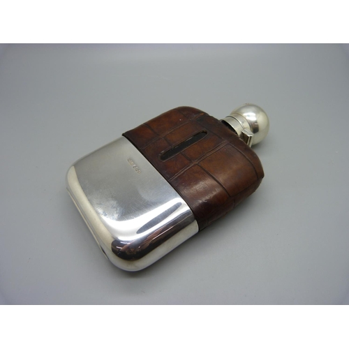 868 - A silver mounted hip flask, Sheffield 1905, a/f, cup 73g