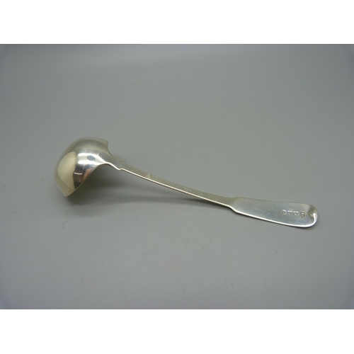 869 - A George III Scottish silver ladle, Edinburgh 1807, 24g, 15.5cm