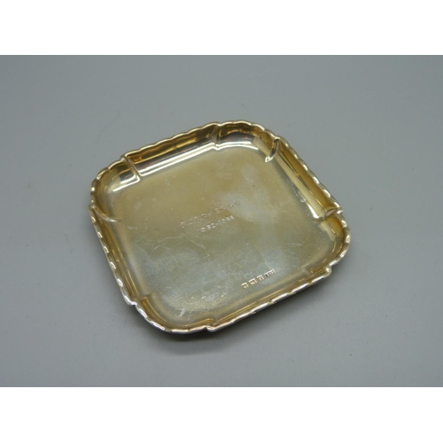 874 - A silver card tray, with inscription, 45g