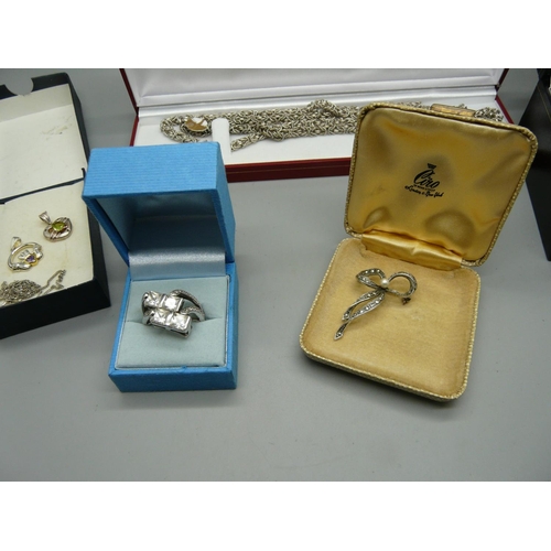 917 - Silver jewellery and a lady's silver wristwatch