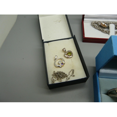 917 - Silver jewellery and a lady's silver wristwatch