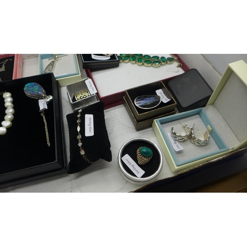 943 - Silver and silver mounted jewellery, earrings, pendant and chains, bracelet, ring, etc.