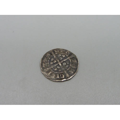 962 - A medieval long cross silver penny, (1279-1489)