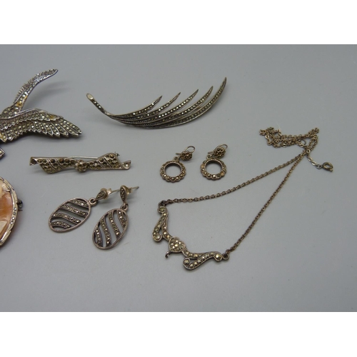 972 - A silver and marcasite eagle brooch and other marcasite set jewellery