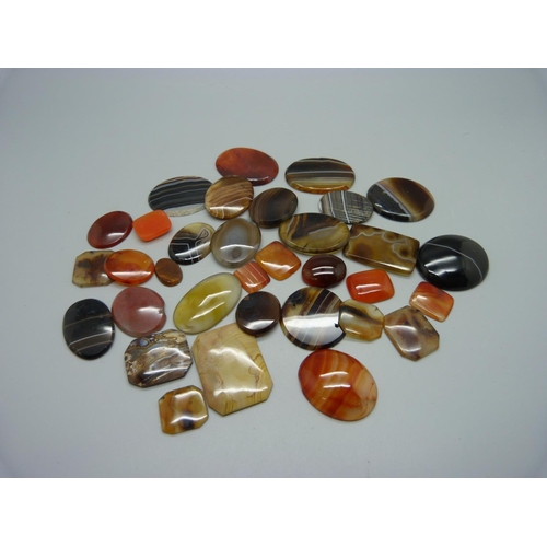 988 - A collection of agate gemstones