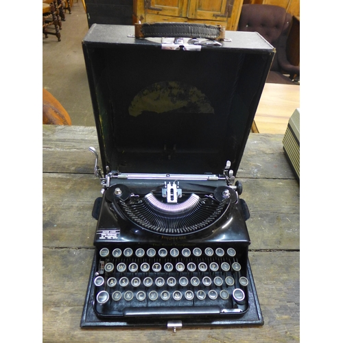 265 - A vintage Imperial typewriter