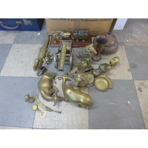 283 - Assorted brass animals, etc.