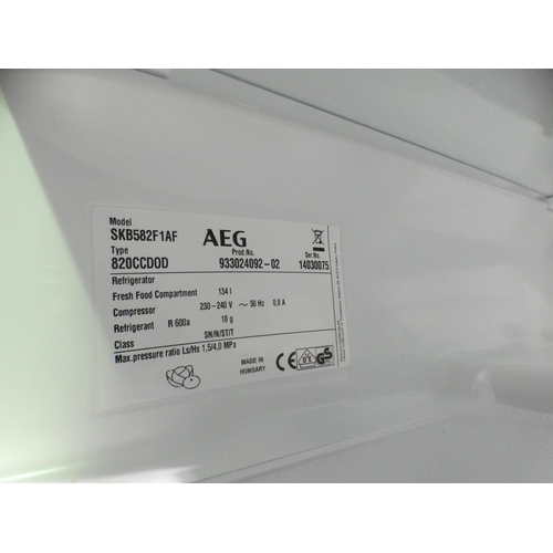 3144 - AEG Built Under Fridge (H815xW596xD550) - model no. SKB5821VAF - original RRP £333.33 + VAT * This l... 