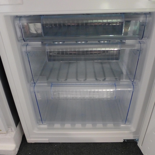 3029 - Bosch 70/30 Fridge Freezer (H1772xW541xD545) model no KIV38X22GB/06, original RRP £515.84 inc. VAT *... 