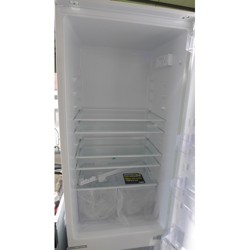 3032 - Zanussi  70/30 Fridge Freezer - Low Frost (H1772xW548xD549) model no ZNLN18FS1, original RRP £440.83... 