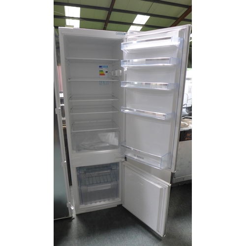 3035 - Bosch 70/30 Fridge Freezer (H1772xW541xD545) model no KIV38X22GB, original RRP £515.384 inc. VAT * T... 