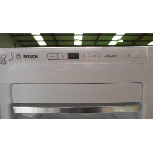 3036 - Bosch Tall Freezer ( H1772xW558xD545) model no GIN81AE30G,, original RRP £882.50 inc. VAT * This lot... 