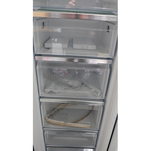 3037 - Bosch Tall Freezer ( H1772xW558xD545) model no GIN81AE30G,, original RRP £1765.00 inc. VAT * This lo... 