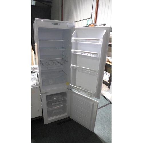 3095 - CDA H1772xW540xD540 70/30 Integrated Fridge Freezer (H1772xW540xD540) model no FW872/3, original RRP... 