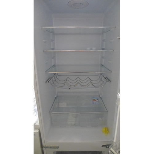 3095 - CDA H1772xW540xD540 70/30 Integrated Fridge Freezer (H1772xW540xD540) model no FW872/3, original RRP... 