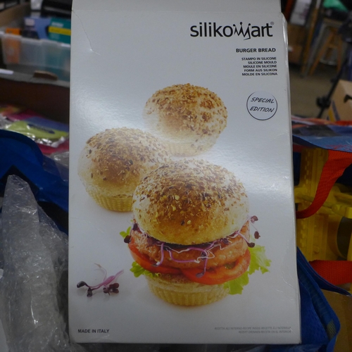 2195 - Bag of unused baking items inc. Silkomat Martellato