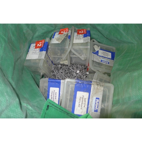 2235 - Approx. 2,000 aluminium roofer's nails plus 7 tubs of self-drilling plasterboard fixings/plugs