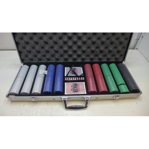 2286 - Poker set in aluminium case