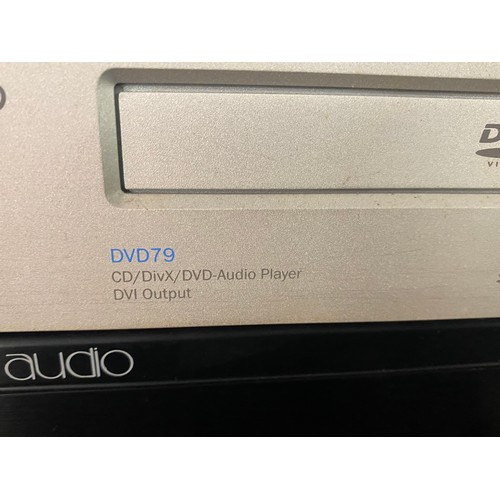 2330 - Cambridge audio amp & CD-DVD player