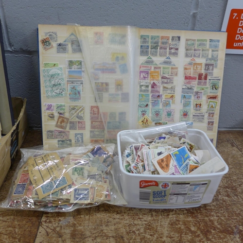 1095 - Stamps: a box of stamps, loose and in albums **PLEASE NOTE THIS LOT IS NOT ELIGIBLE FOR POSTING AND ... 