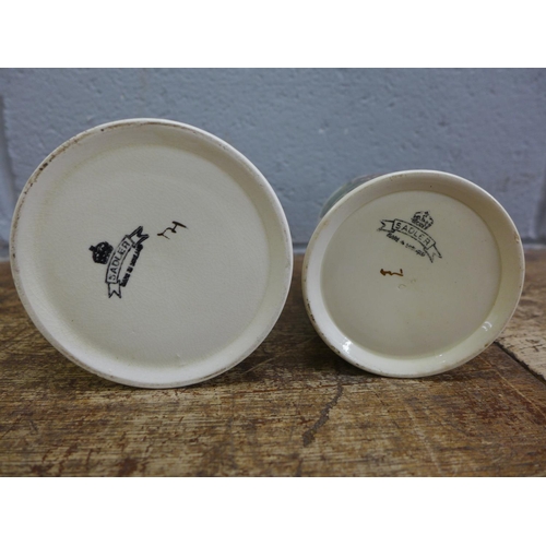 1098 - Two Sadler mugs with hunting scenes