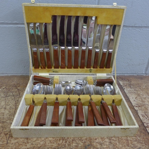 1133 - A set of stainless steel flatware **PLEASE NOTE THIS LOT IS NOT ELIGIBLE FOR POSTING AND PACKING**