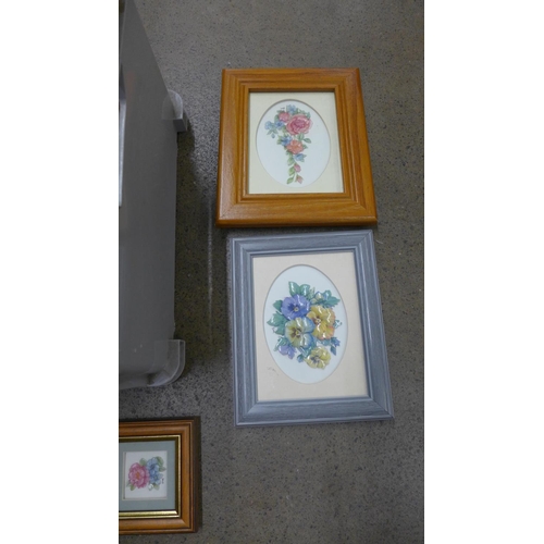 1134 - A collection of picture frames **PLEASE NOTE THIS LOT IS NOT ELIGIBLE FOR POSTING AND PACKING**