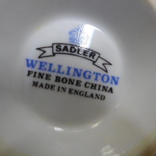 1141 - A Sadler six setting tea set **PLEASE NOTE THIS LOT IS NOT ELIGIBLE FOR POSTING AND PACKING**