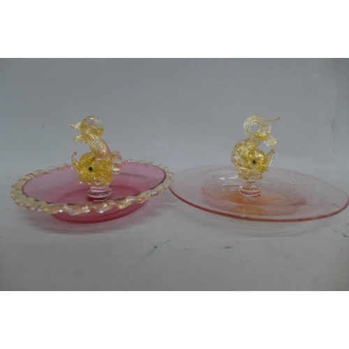 628 - Two pieces of Venetian glass