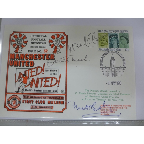 637 - Manchester United autographs selection including George Best signed first day cover, Matt Busby, Dav... 