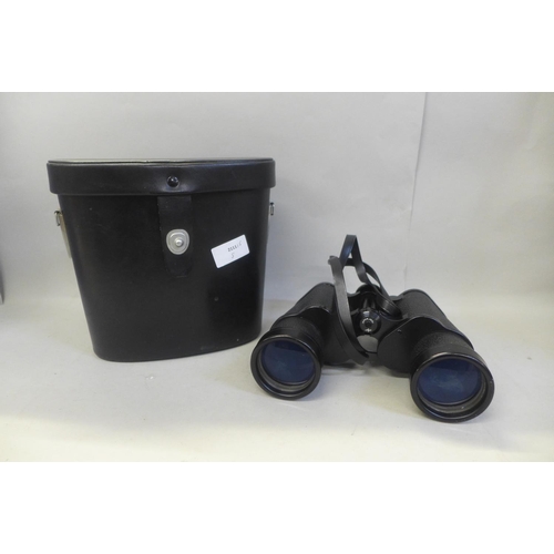 677 - A pair of Tecnar 16x50 binoculars, cased