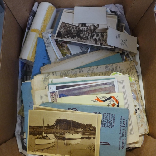 733 - A collection of early to mid-20th Century ephemera