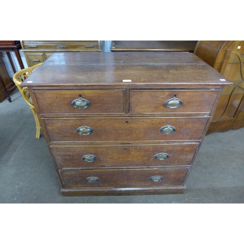 131 - A George III oak chest of drawers